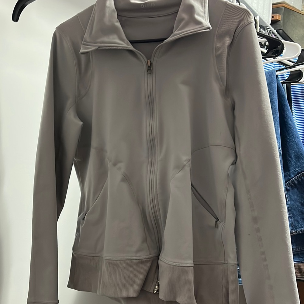 Zella grey zip up jacket size L